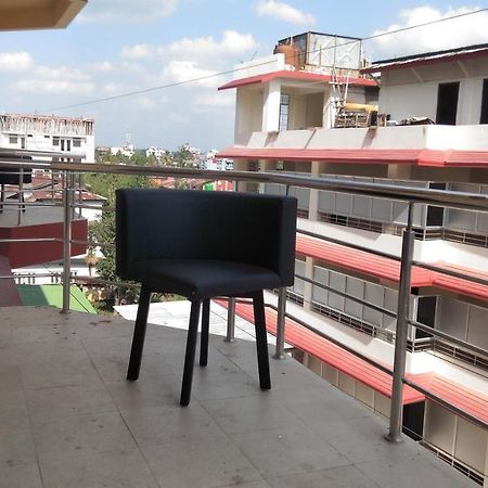 The Four Season Hotel Dimapur Luaran gambar